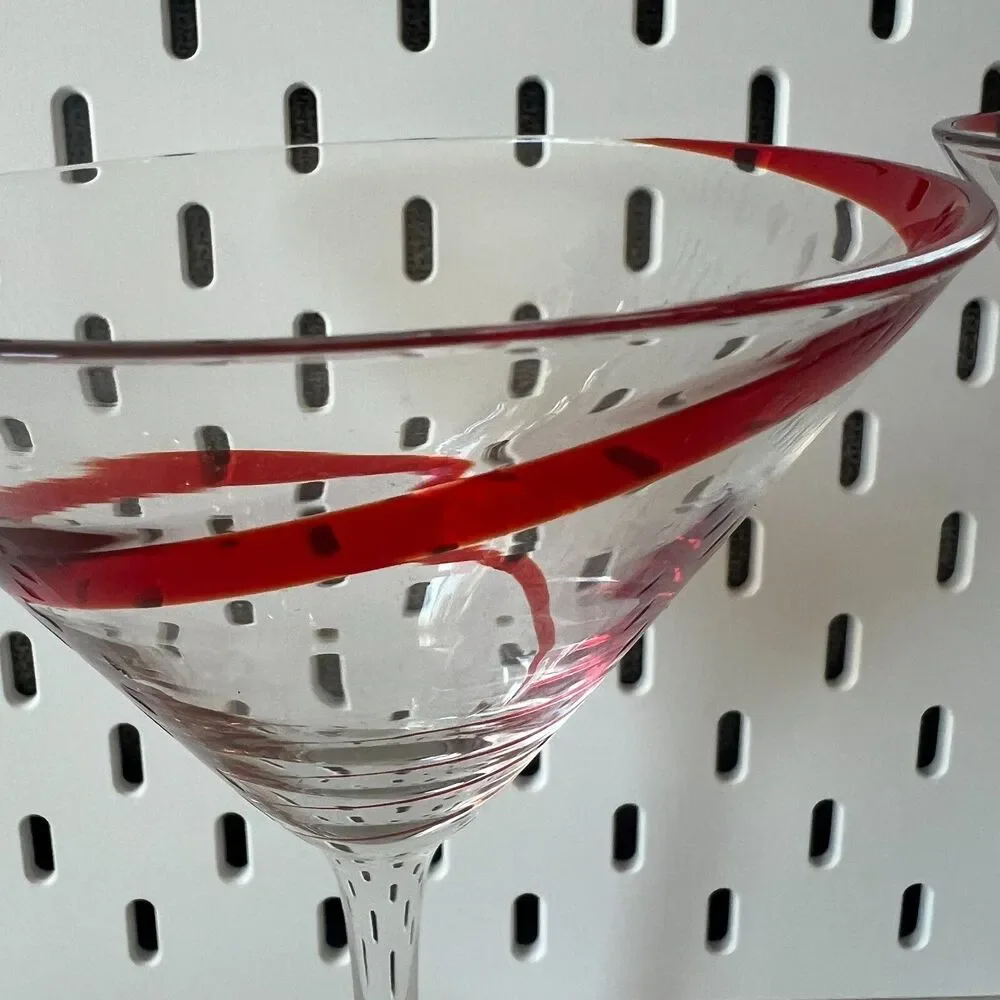 2 martini Pier 1 Ruby Red Ribbon Swirl Glasses Swirline Cosmo Cocktail 7” glass
